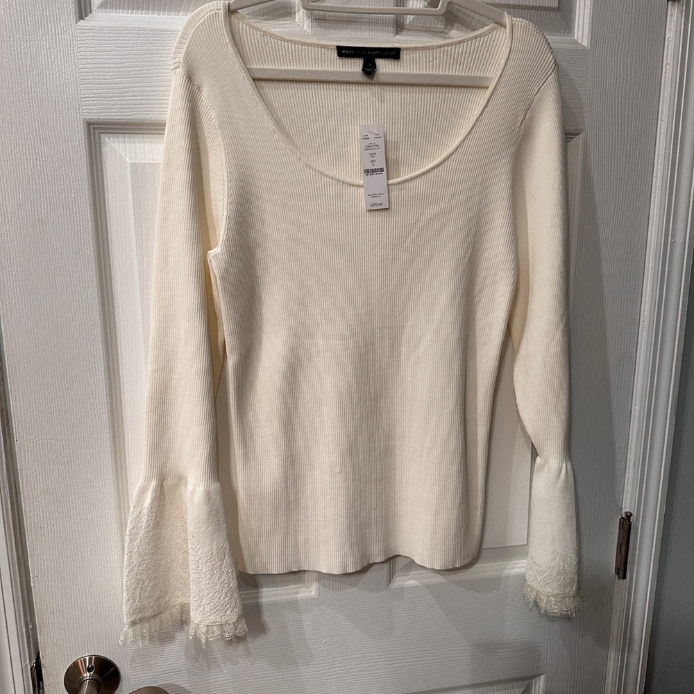White House Black Market Cream V-Neck Sweater with Textured Knit